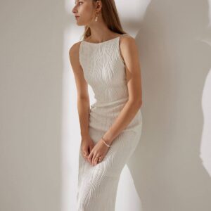 Sorvella - Elegante vestido midi para mujer con estructura acanalada y tirantes de perlas